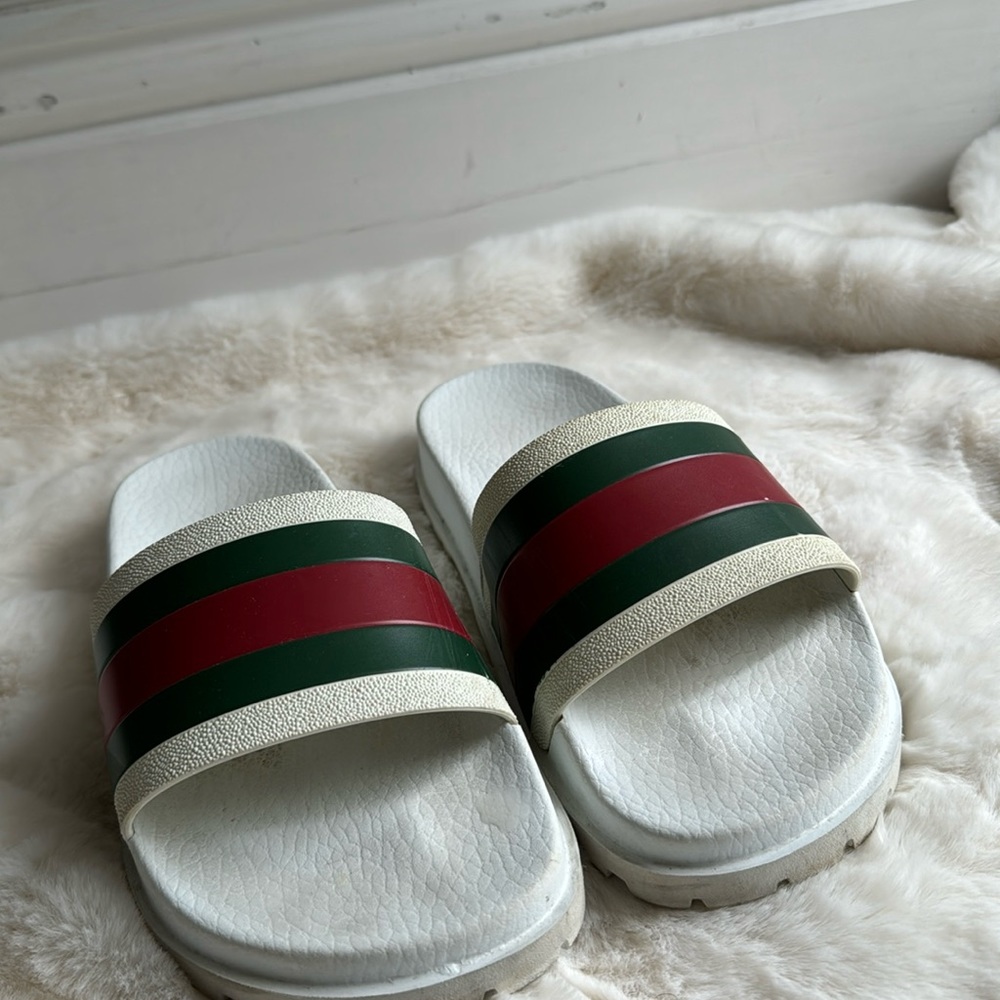 Gucci slides white - Picture 1 of 3